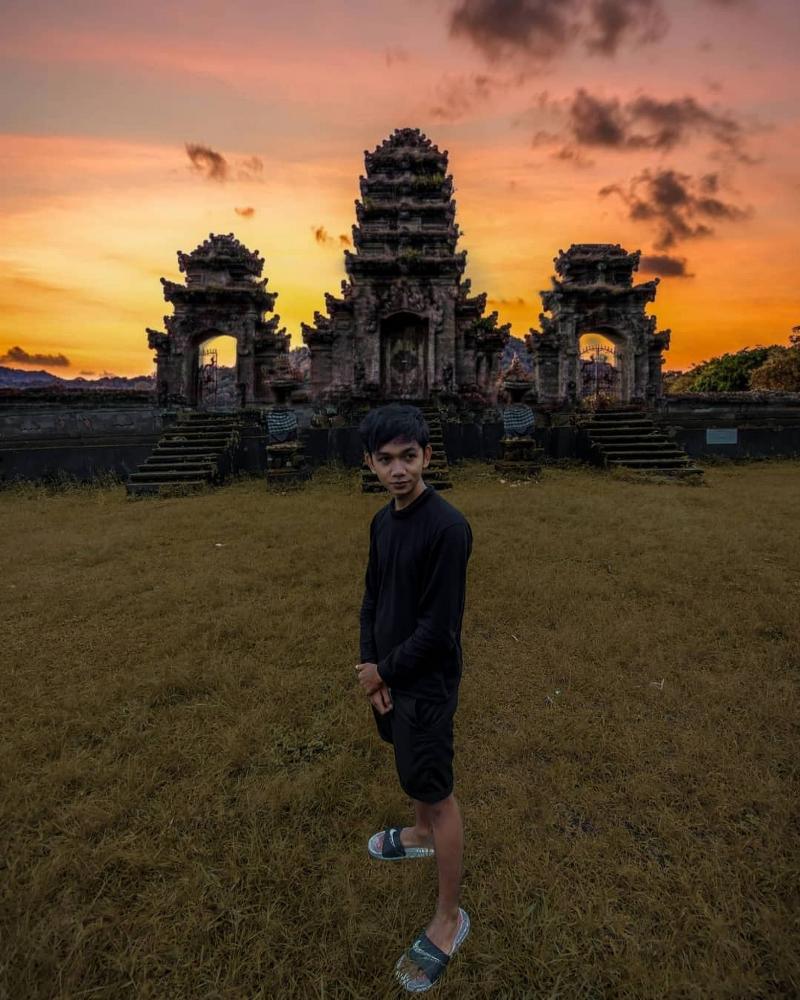 Danau Tamblingan bali-rent-car-with-driver-best-instagrammable-spot-in-bali (3)