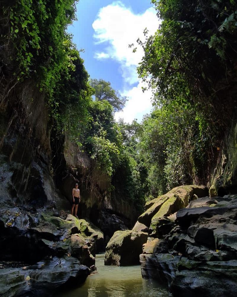 Hidden Canyon Beji Guwang bali-rent-car-with-driver-best-instagrammable-spot-in-bali (4)
