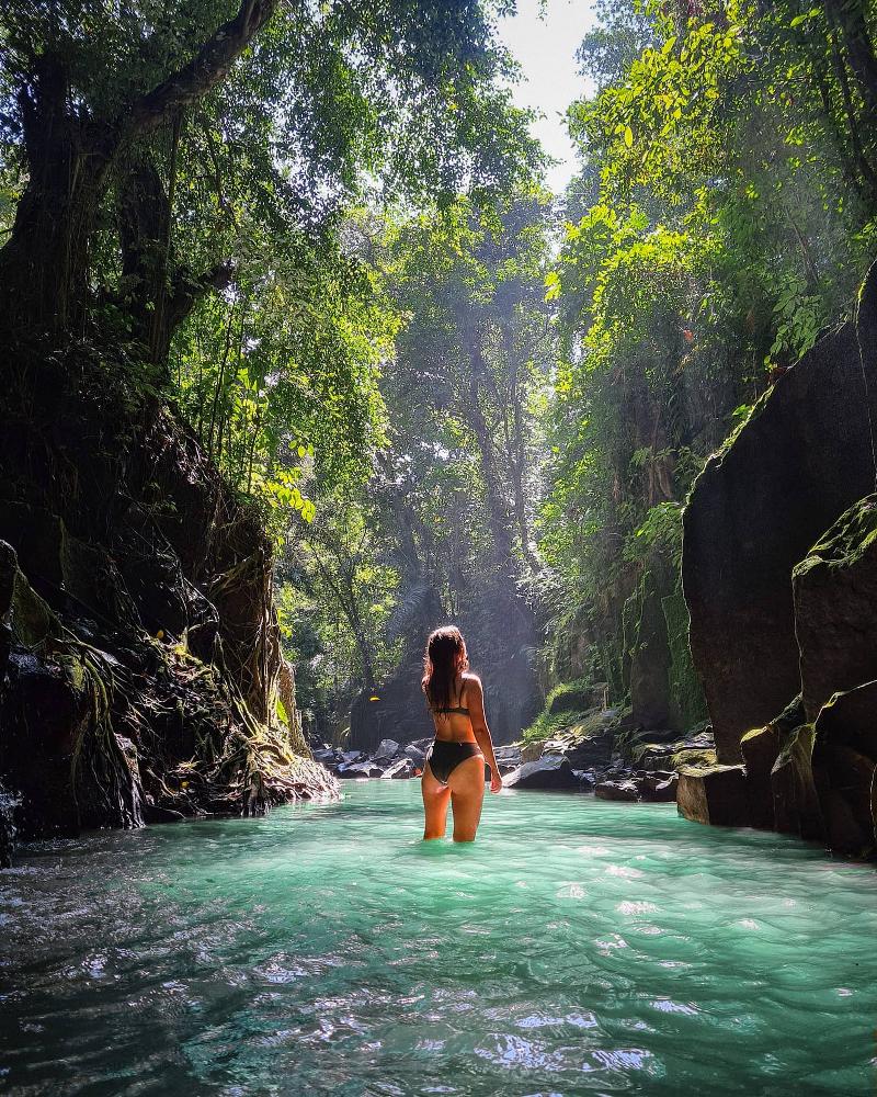Kanto Lampo Waterfall bali-rent-car-with-driver-best-instagrammable-spot-in-bali (1)