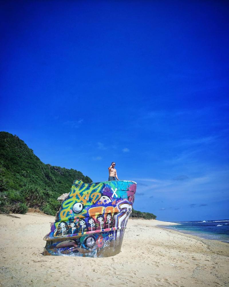 Nyang Nyang Beach bali-rent-car-with-driver-best-instagrammable-spot-in-bali (2)