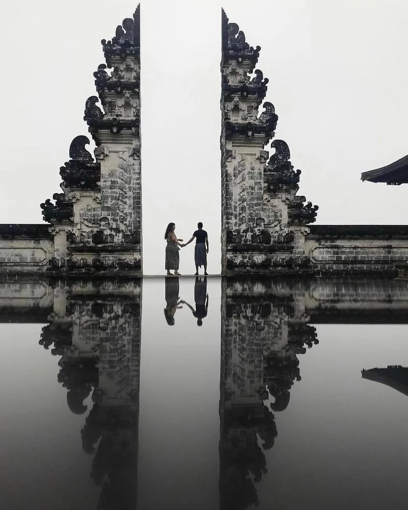 Pura Penataran Agung Lempuyang bali-rent-car-with-driver-best-instagrammable-spot-in-bali (4)