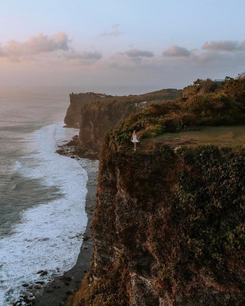 Karang Boma Cliff bali-rent-car-with-driver-best-instagrammable-spot-in-bali (4)