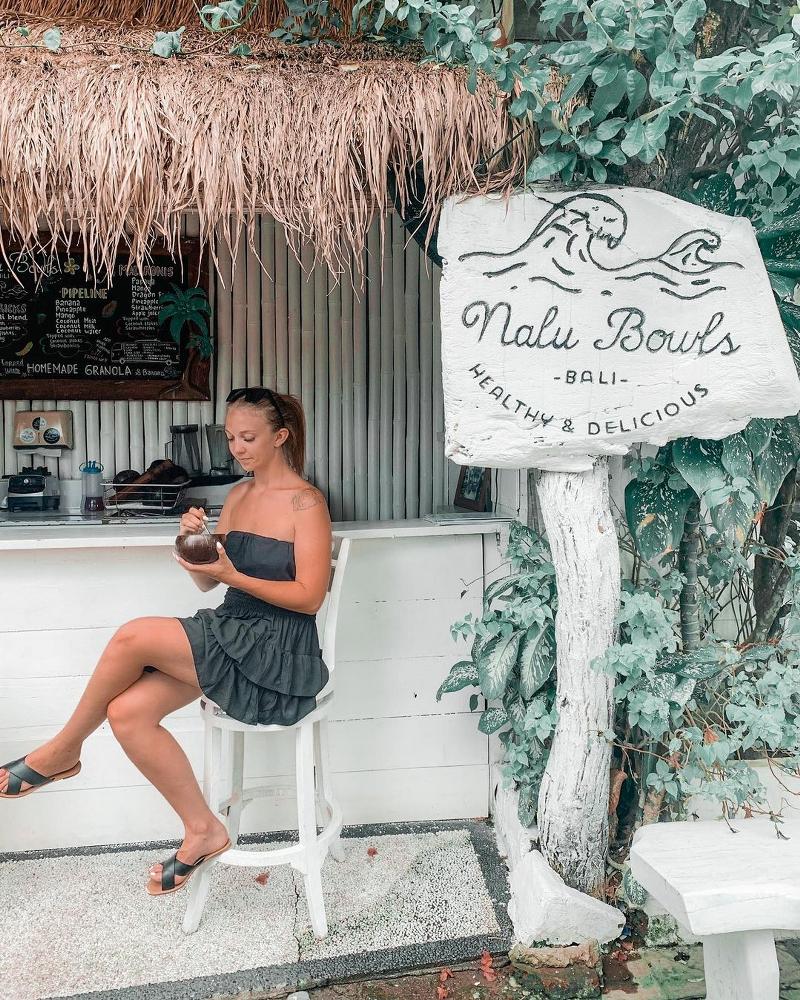 Nalu Bowls bali-rent-car-with-driver-best-instagrammable-spot-in-bali (4)