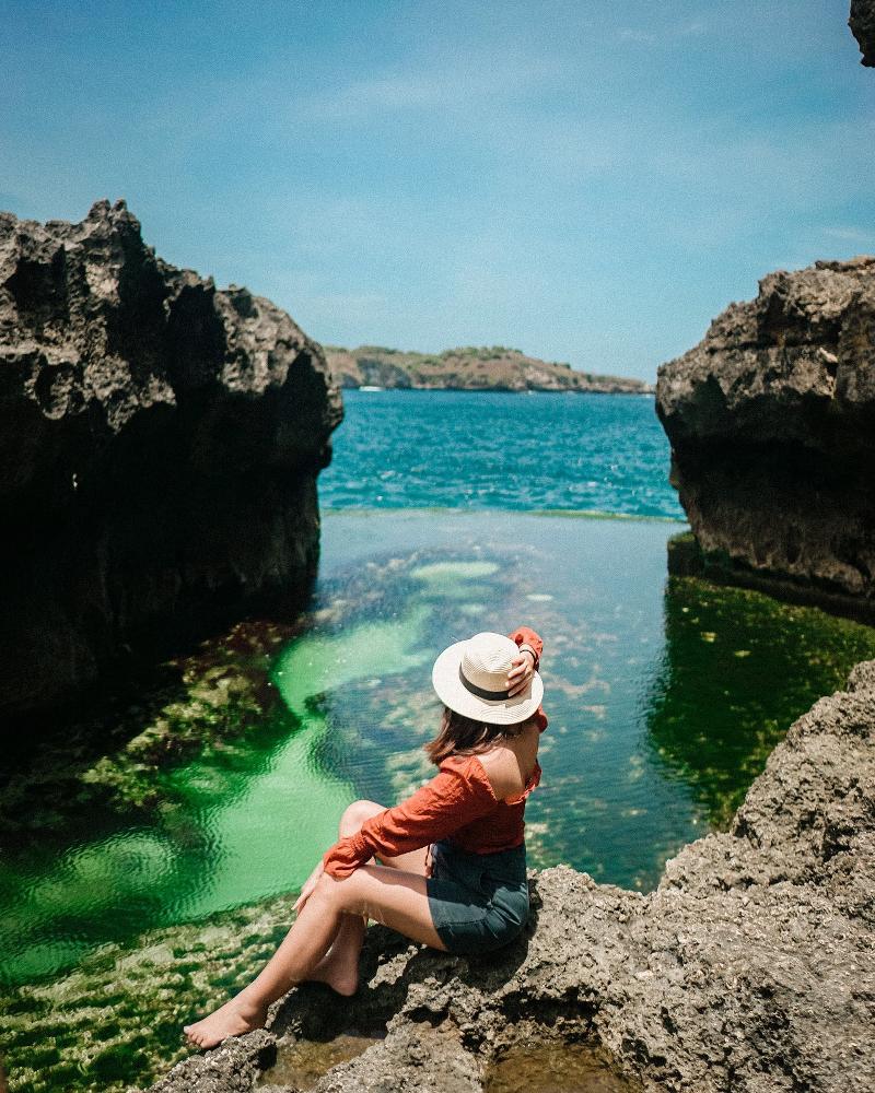 Nusa Penida – Angel’s Billabong bali-rent-car-with-driver-best-instagrammable-spot-in-bali (1)