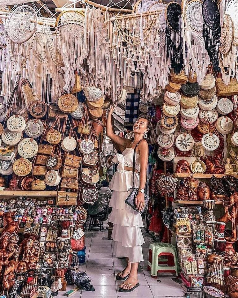 Sukawati Art Market