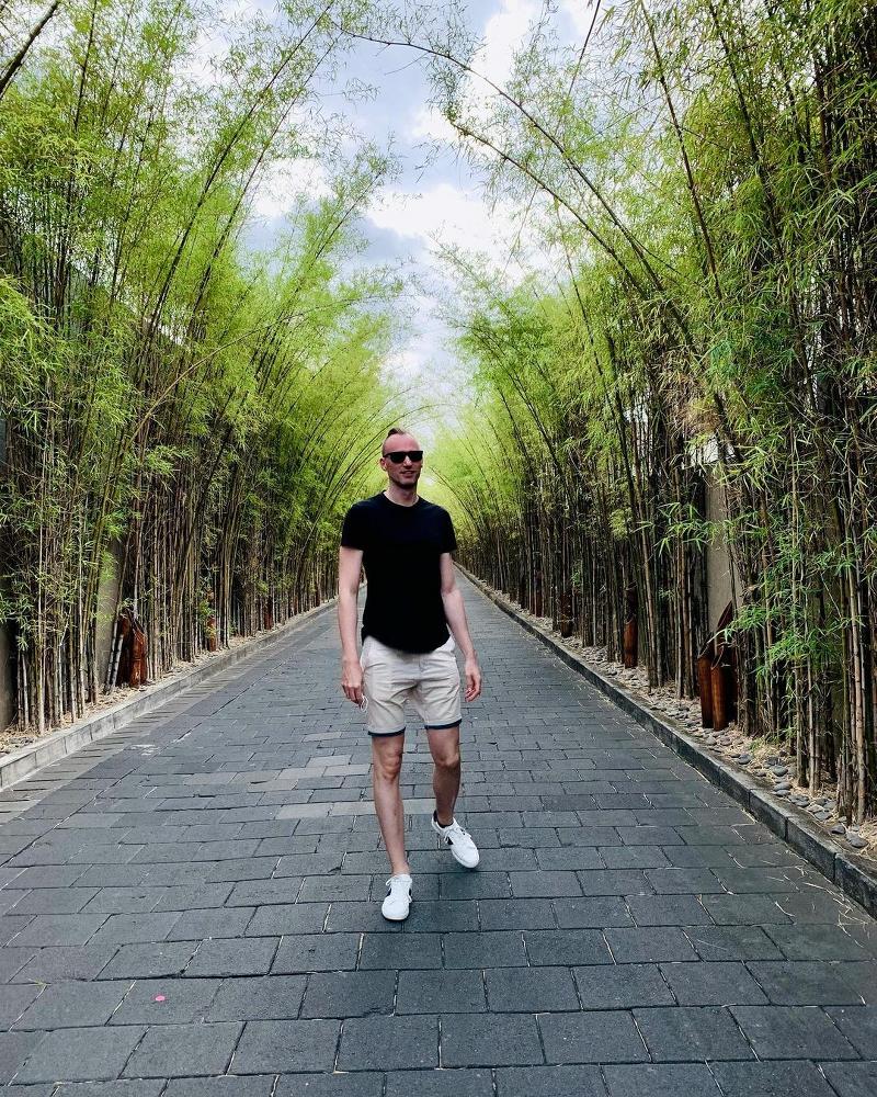 W Bali - Seminyak bali-rent-car-with-driver-best-instagrammable-spot-in-bali (3)
