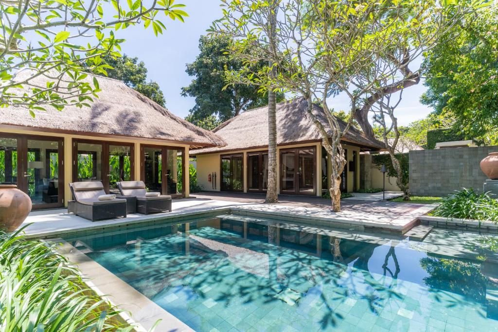 Cheap Car Rental in Padonan, Canggu with Personal Driver #1 Bali