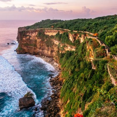 Affordable Car Rental with Personal Driver in Bukit, Uluwatu: The Best Way to Explore Bali’s Scenic Beauty